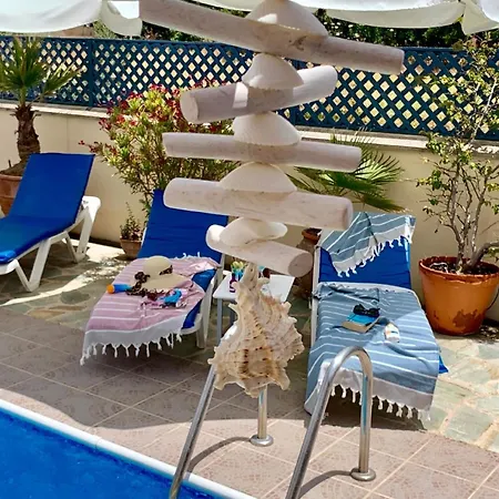 Ferienhaus Mit Privatpool Fuer 6 Personen Ca 150 Qm In Poli Crysochous, Westkueste Von Zypern Und Umgebung בית נופש *
